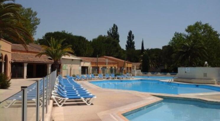 Appartement Village 9 En Residence De Vacances En Camargue Арль Екстер'єр фото